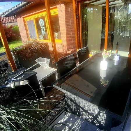 1 Zimmer 2 Personen, Garten, Terrasse, Wc, Dusche, Gemeinsame Kueche Ilsede Luaran gambar